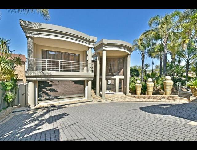 4 BEDROOM HOUSE FOR SALE IN GLENVISTA